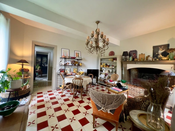 Demeure de charme – 6 pièces – 375 m²