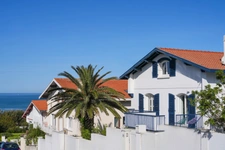 Propriété confidentielle avec vue mer absolue – Biarritz