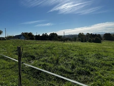 ORTHEZ TERRAIN CONSTRUCTIBLE AVEC VUE IMPRENABLE SUR LES PYRÉNÉES 