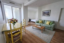 GRAND STUDIO MEUBLÉ AVEC BALCON – PARIS 15ᵉ