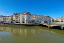 Le charme bayonnais au fil de la Nive 