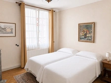 Bayonne Saint-Esprit – Duplex de caractère avec grand garage et stationnement privatif