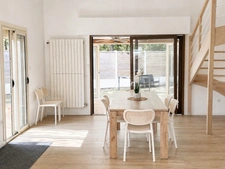 Élégante maison familiale rénovée en lisière de forêt – Deux suites parentales, confort et nature à Hourtin