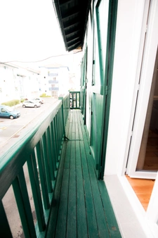 BAYONNE (64) APPARTEMENT 100 M² – 3 CHAMBRES – IDÉAL 3 ÉTUDIANTS