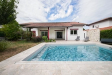 Maison contemporaine d’exception avec piscine – Élégance, confort et performance énergétique au cœur de Larressore