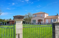 Saint-Sauveur – Élégante maison familiale de 151 m² sur un terrain de 1 600 m²