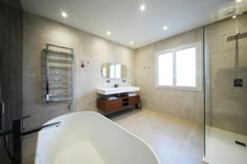 ASCAIN Superb renovated family home with mountain views 