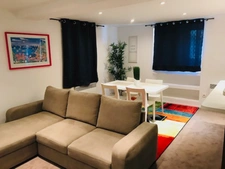 🏠 T3 MEUBLÉ — BIARRITZ QUARTIER DES HALLES | Bail annuel