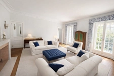 Biarritz – Elegance and prestige in a historic residence with park, swimming pool and tennis 