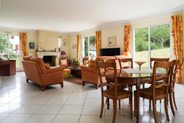 Entre authenticité basque et art de vivre, une propriété familiale d’exception aux portes de Saint-Jean-de-Luz