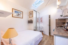 BIARRITZ – VILLA DE CHARME AVEC VUE MER & MONTAGNES, AU CŒUR D’UN DOMAINE PRIVÉ