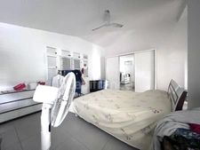 À vendre - Maison T7 de 201 m² + 100 m² non habitable sur un terrain de 1493 m² - LE MARIN (972)