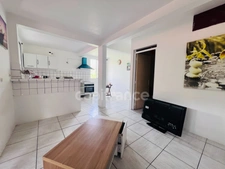 À vendre - Maison T7 de 201 m² + 100 m² non habitable sur un terrain de 1493 m² - LE MARIN (972)