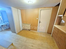 Maison à fort potentiel 183m2 habitable, grands garages, piscine, terrasse