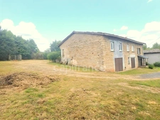 Maison à fort potentiel 183m2 habitable, grands garages, piscine, terrasse