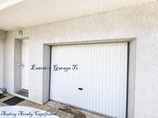 Immeuble de 3 appartements avec garages et jardins