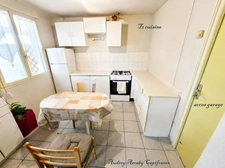 Immeuble de 3 appartements avec garages et jardins