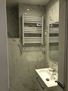 Dpt Paris (75), à louer PARIS 14EME ARRONDISSEMENT  GRAND STUDIO  34 m²