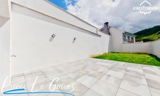 Maison mitoyenne rénovée de 126m², 3 chambres