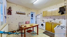 Ensemble immobilier de 220m² avec garage et jardin  