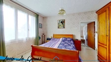 Ensemble immobilier de 220m² avec garage et jardin  