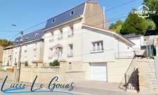 Maison individuelle de 167m² avec 5 chambres, jardin et garage à Longuyon