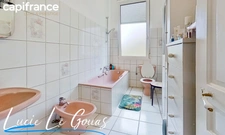 Propriété de 181m², parc clos et arbré, garage à Saulnes