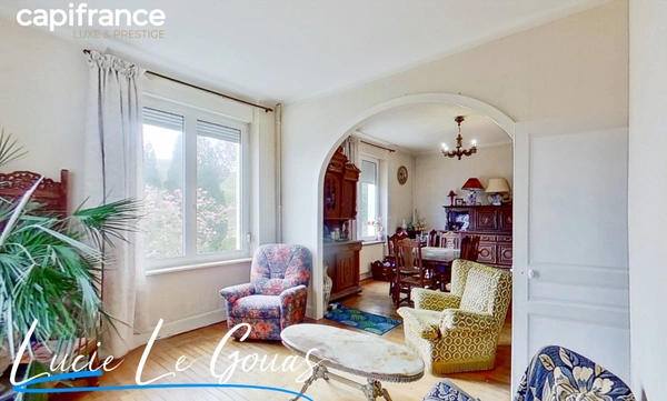 Demeure de 181m², parc clos et arboré, garage à Saulnes