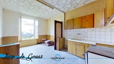 Ensemble immobilier de 220m² avec garage et jardin  