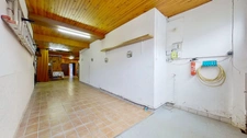 Ensemble immobilier de 220m² avec garage et jardin  