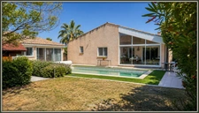 Villa plain pied au calme avec piscine
