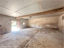 Propriété: maison de 120 m², 3 chambres, 150 m² de dépendances, terrain clos 2810 m² à 8 min de Chartres