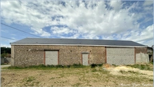 SAINT ARNOULT DES BOIS (28) Grange de 220 m² 