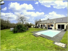 Dpt Eure et Loir (28), à vendre ARROU maison de 170 m² - Terrain de 3 700,00 m² 