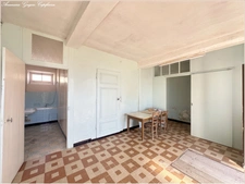 Loigny-La-Bataille - Maison de village - à rénover, combles aménageables, nombreuses dépendances, terrain 1 000 m²