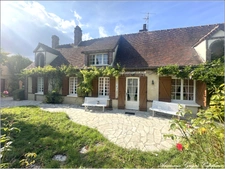FRIAIZE (28) Longere 110 m², 2 chambres, jardin arboré de 1342 m², clos, au calme