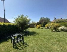 A vendre au centre de Landelles (28190) - longère rénovée de 165 m², 4 chambres, terrain clos de 900 m²