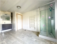 Centre de COURVILLE SUR EURE (28190) - maison 190 m², 5 chambres (une chambre, salle d'eau en RDC), terrain 1438 m²
