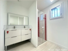 COURVILLE SUR EURE (28190) - Maison de plain pied, bâtie en 2020, d'une de surface -133 m², terrain clos de 671 m²
