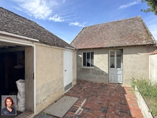 Au centre de Courville-Sur-Eure - maison de 83 m², trois chambres, vie de plain pied