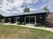 Exceptionnelle maison de ville à Courville : 250m², 6 chambres & piscine Intérieure – À 15 min de Chartres