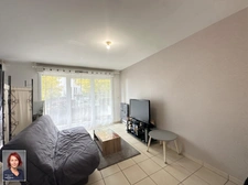 Le Coudray (28630) Investissement locatif : studio loué avec terrasse privative, parking et cave