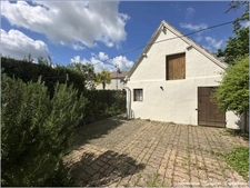 Centre de Courville-Sur-Eure - maison de 48 m², terrain 224 m²