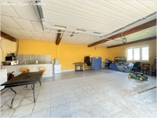 Propriété: maison de 120 m², 3 chambres, 150 m² de dépendances, terrain clos 2810 m² à 8 min de Chartres