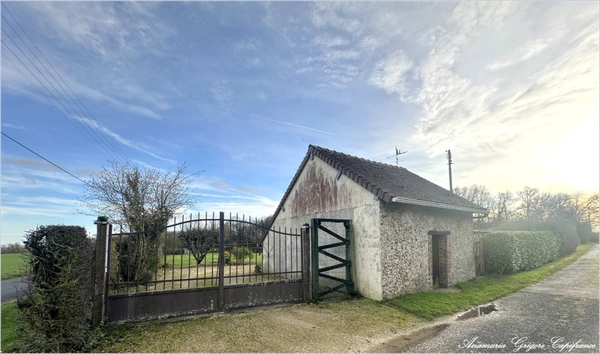 Grand terrain à bâtir de 1915 m² et dépendance en silex – Hameau calme proche Courville-sur-Eure - PONTGOUIN 28190