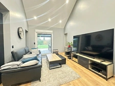 Courville-Sur-Eure, maison de plain pied, rénovée entièrement - 3 chambres, terrain clos de 2428 m²