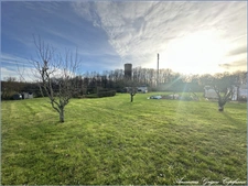 Grand terrain à bâtir de 1915 m² et dépendance en silex – Hameau calme proche Courville-sur-Eure - PONTGOUIN 28190