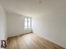 Au centre de Courville-Sur-Eure - maison de 83 m², trois chambres, vie de plain pied