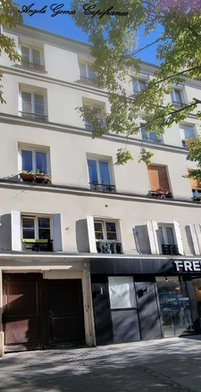 A SAISIR Studio 16 m2 à rénover intégralement PARIS 10EME ARRONDISSEMENT (75) 