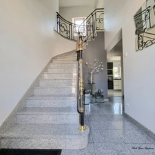 Maison individuelle à vendre 5 pièces GAGNY Terrain 359 m2 proche RER E (93)